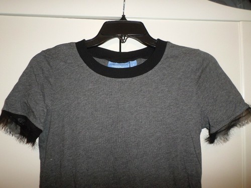 Simply Vera Vera Wang Gray Cotton Tee w/Black Chiffon Frayed Cuffs Sz S - Picture 2 of 3