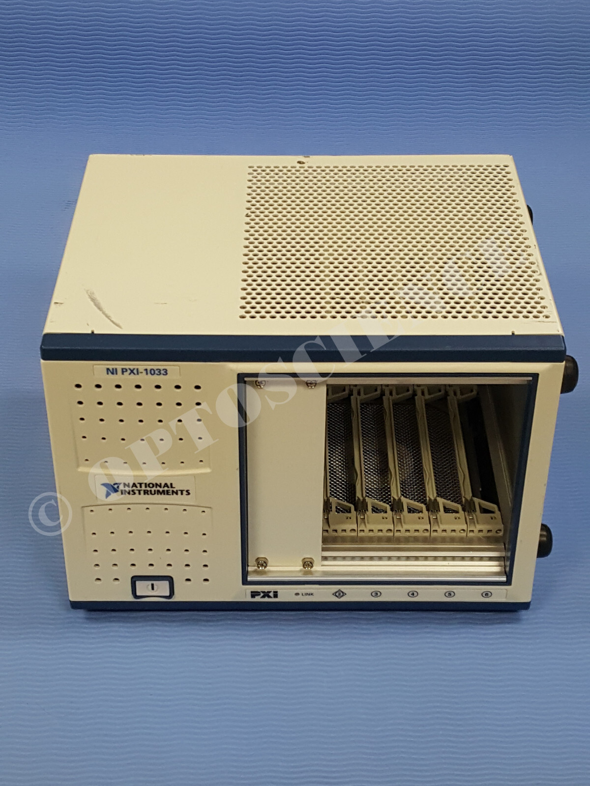 National Instruments NI PXI-1033 Chassis / 5-Slot PXI Mainframe with MXI-Express