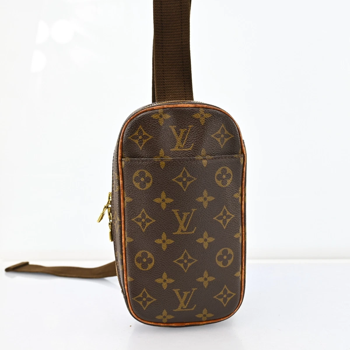 Louis Vuitton Pochette Gange Brown Canvas Shoulder Bag (Pre-Owned)