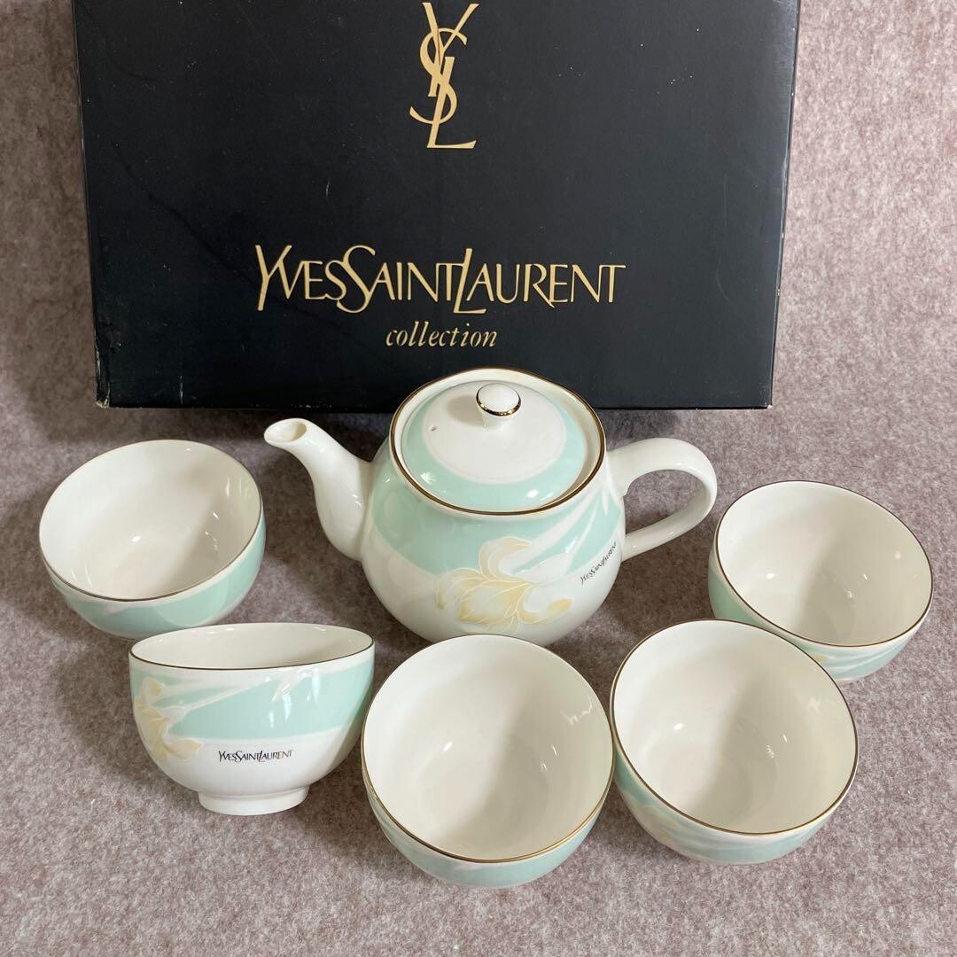SAINT YVES LAURENTイヴサンローランティーポットとカップセット LAURENTイヴサンローランティーポットとカップセット SAINT YVES ラッピング・包装