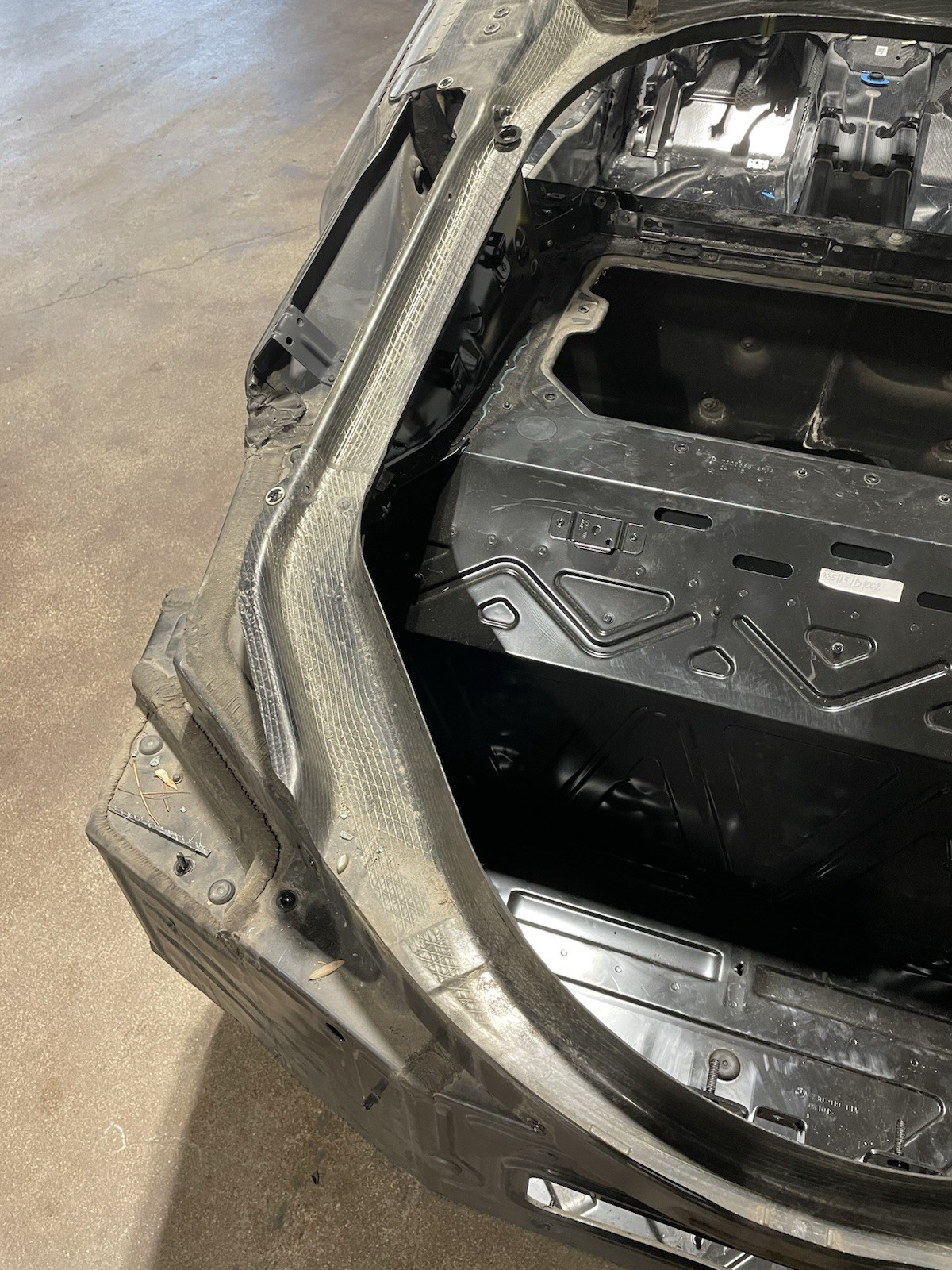 2014-2020 BMW i8 I12 Rear Left Quarter Panel Body Carbon Structure Cut OEM