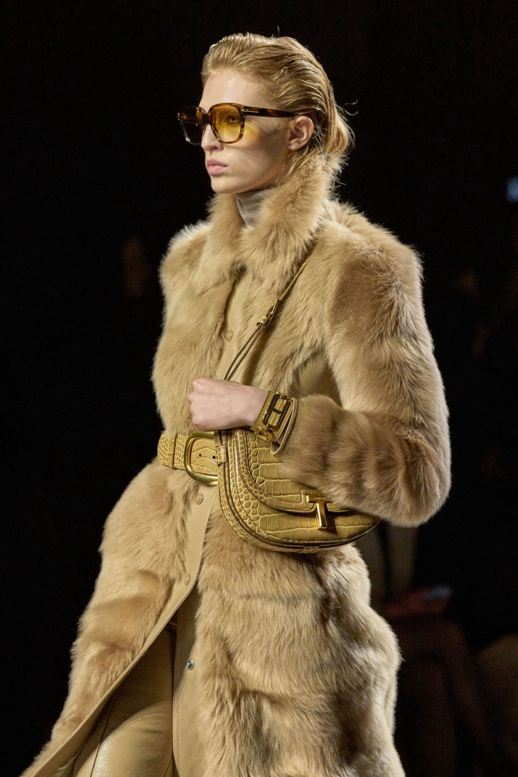 38IT- Tom Ford Brown Belted shearling and leather coat - BNWT / 10K image 7