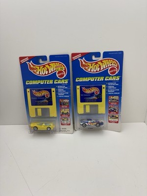 Hot Wheels Computer Cars Power Pistons Yellow 93 Camaro 1995 w/Computer Disc