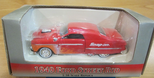 Snap-On 1949 Ford Street Rod Die Cast Hot Rod, 1:38 Scale in Original Box - Imagen 2 de 9