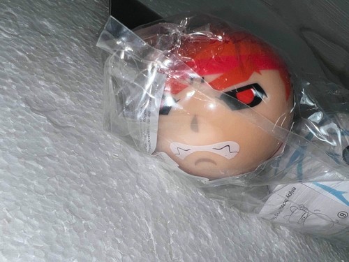 Bobble Budds Capcom Street Fighter IV Arcade edition Dark Hado New in package - Picture 4 of 4