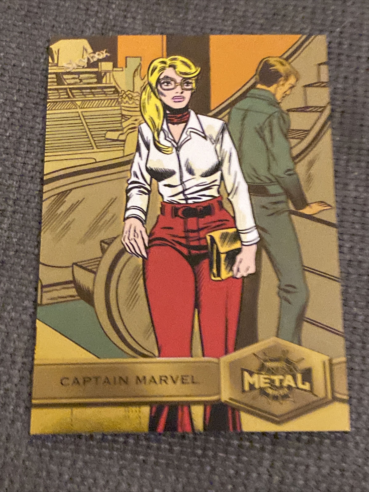 CAPTAIN MARVEL #117 2021 Universe Metal Spider-Man HIGH NUMBER LIGHT FX GOLD