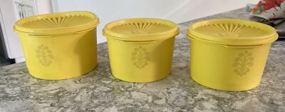 Tupperware 3 Vintage Tupperware containers