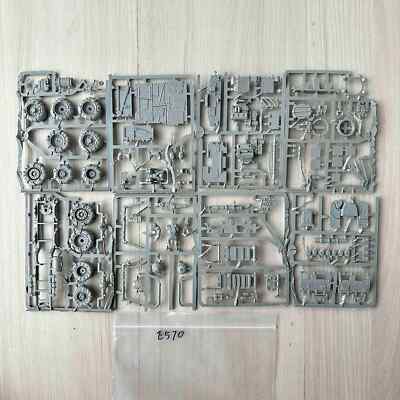 Uncolored model Orks Trukk WOW
