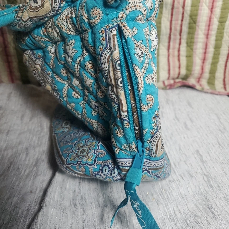 Vera Bradley Cinch Bag Totally Turquoise Retired Quilted Cotton Tote Purse - Image 3 of 4