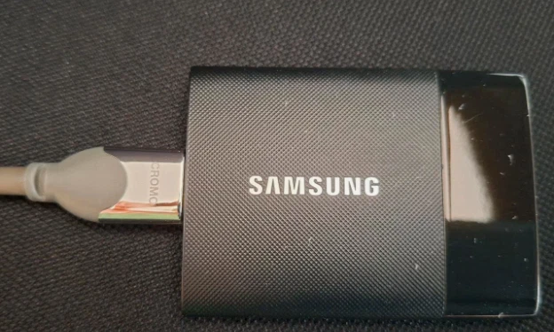 Samsung Memory 500 GB USB 3.0 Externe SSD Festplatte external SSD hard drive - Bild 2 von 2