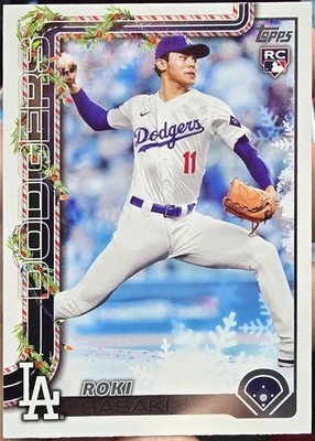 2025 Topps Holiday - Holiday Variation Roki Sasaki #H23 (RC)