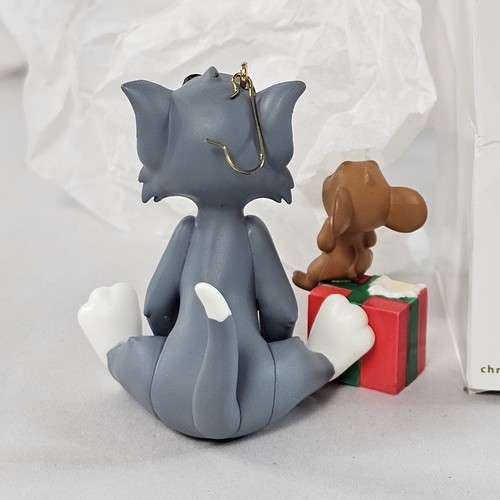 Hallmark Keepsake Christmas Ornament Tom & Jerry Holiday Hijinks 2012 UIB READ⬇ - Picture 4 of 10