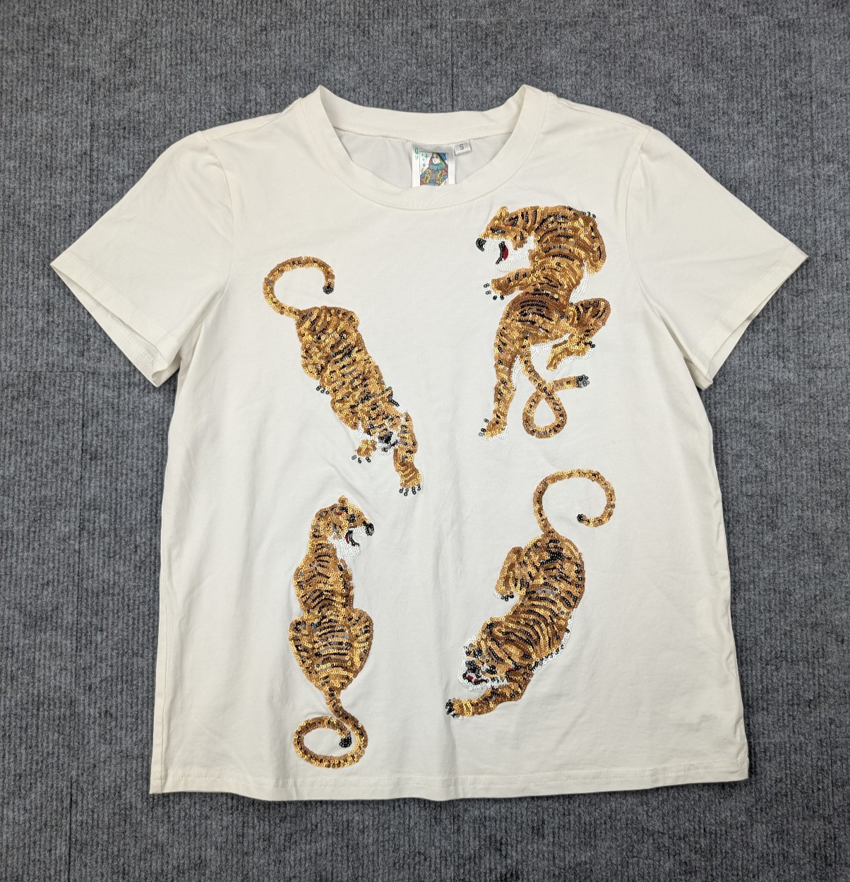 Queen of Sparkles Tiger Tee Womens Small Sequin Shirt Glam Avant Garde Party