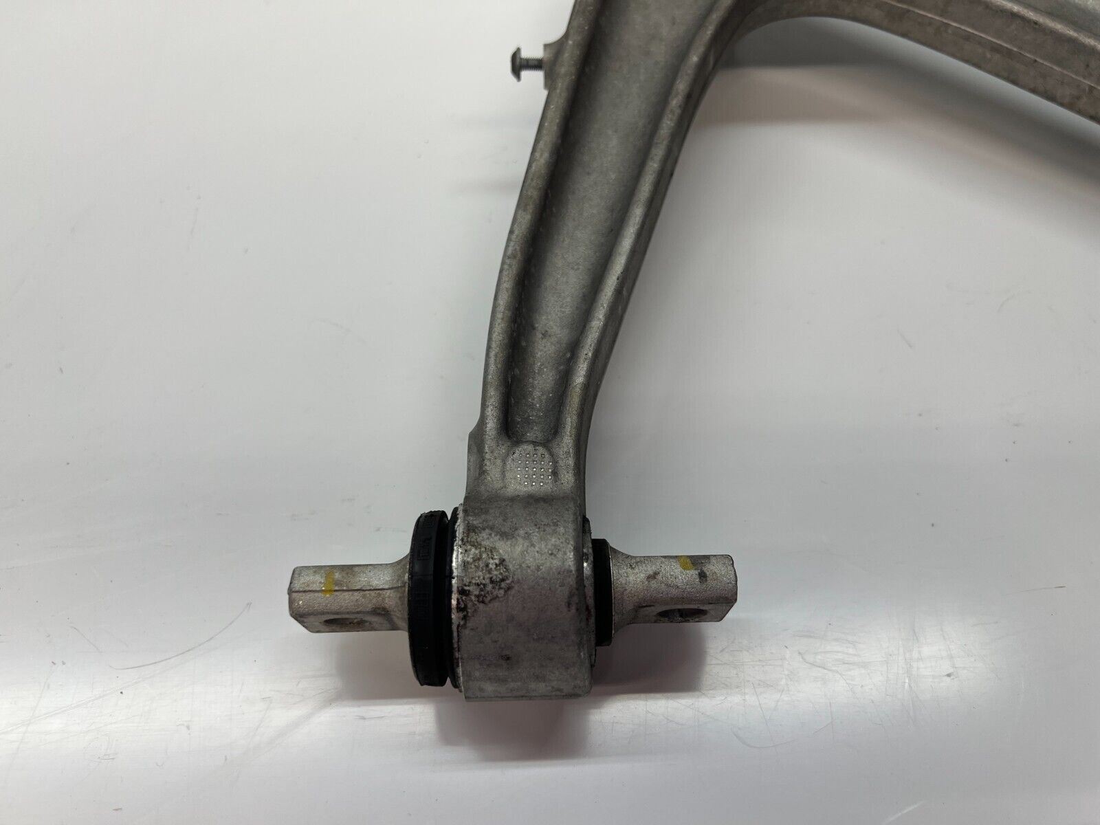 LAMBORGHINI AVENTADOR FRONT RIGHT PASSENGER LOWER CONTROL ARM OEM 470407152H 