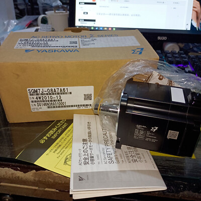 1PC New Yaskawa SGM7J-08A7A61 Servo Motor Expedited Shipping SGM7J08A7A61