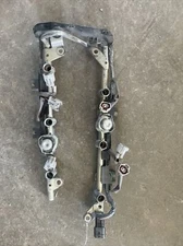 09-19 Infiniti G37 Nissan 370z VQ37VHR OEM Fuel Rail Assembly 17521-EY00A