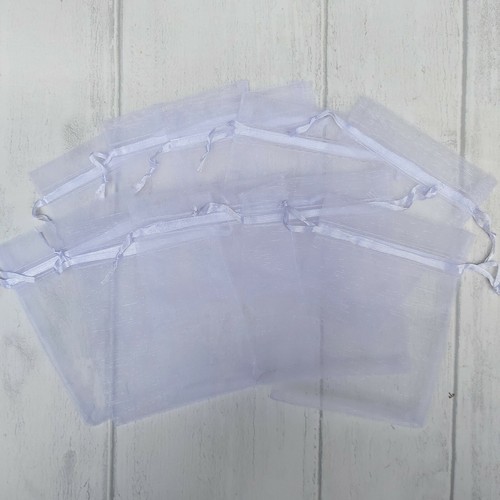 10 x 7x9cm WHITE ORGANZA GIFT BAGS. Ideal for jewellery, makers. FREE POSTAGE - Picture 2 of 2