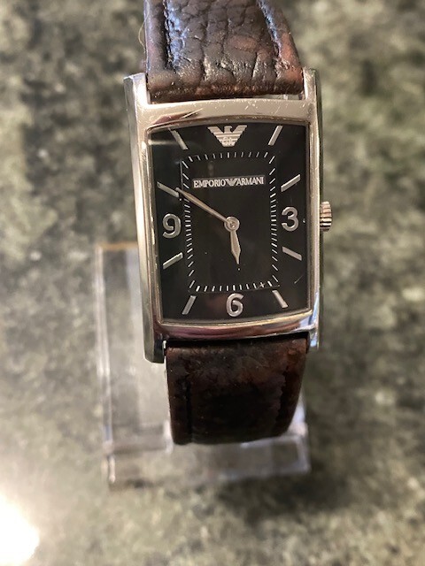 Emporio Armani Ar-0147 Mens Quartz. FULL SET of boxes and papers 