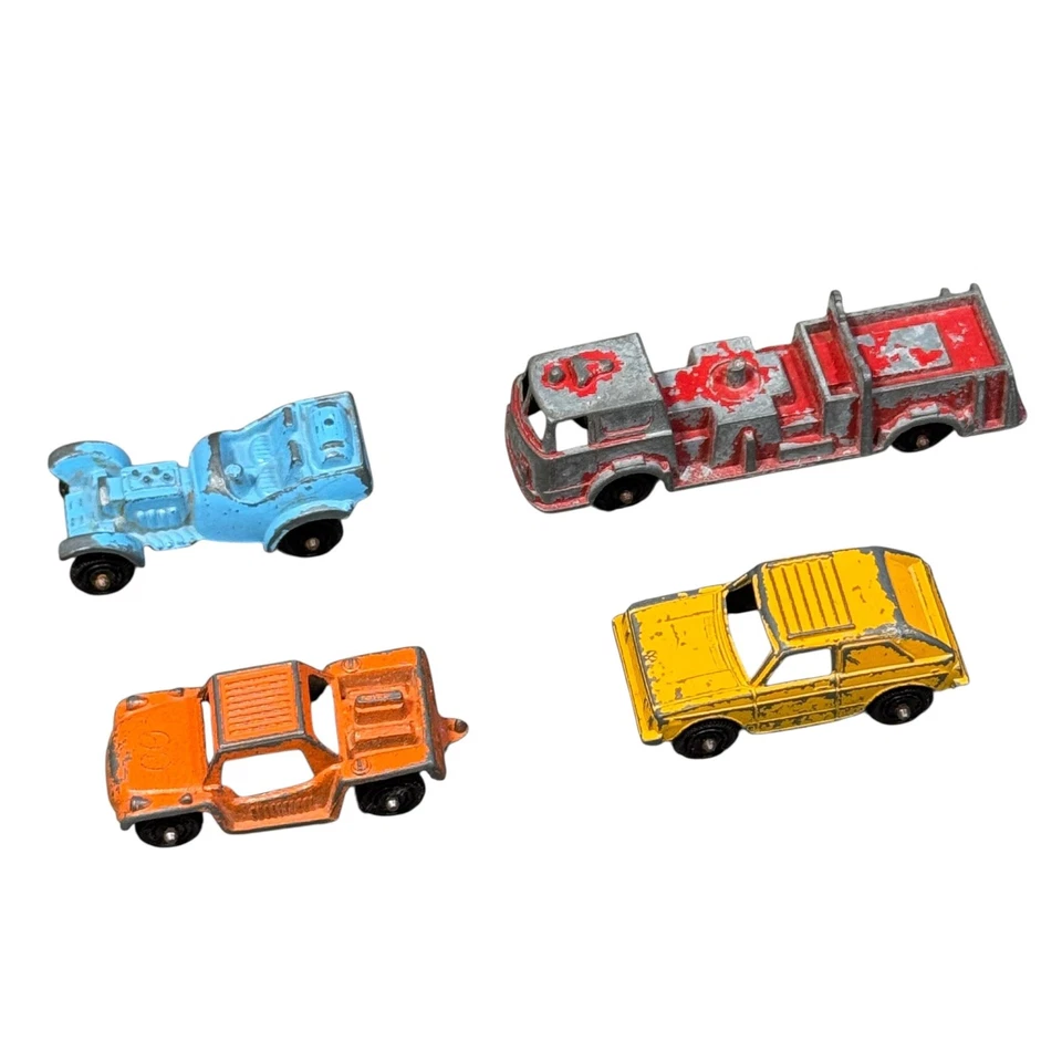 Vintage Tootsie Toys Die-Cast Toy Car Lot 14x Fire Trucks Jeeps Sedans Semi - Image 4 of 4