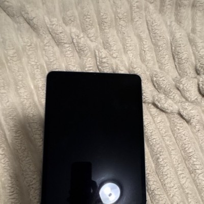 Apple iPad Pro Series iPad Pro 1st Gen 11in 512GB Wi Fi + 4G Gray