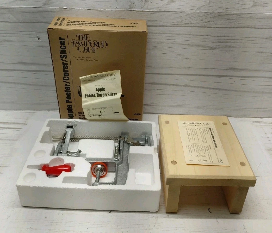 The Pampered Chef Apple Peeler Corer Slicer With Stand