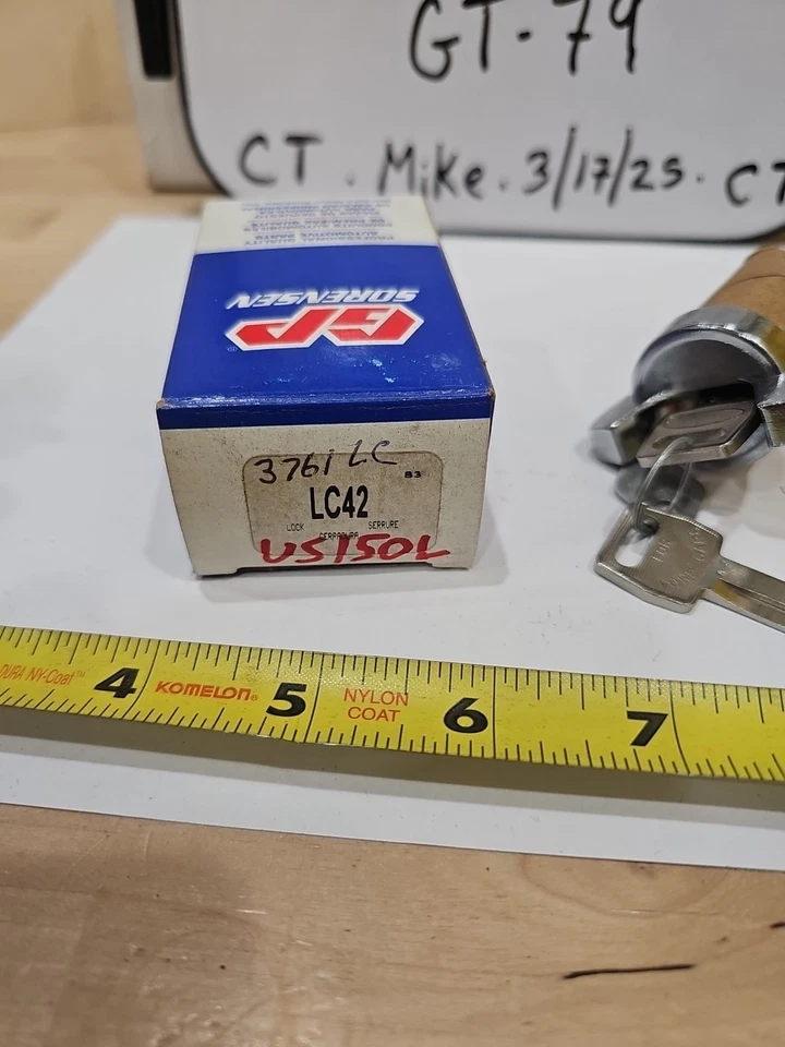 Cilindro de bloqueo de encendido cromado GP Sorensen / Standard Motor Products LC42 Foto 2 de 4