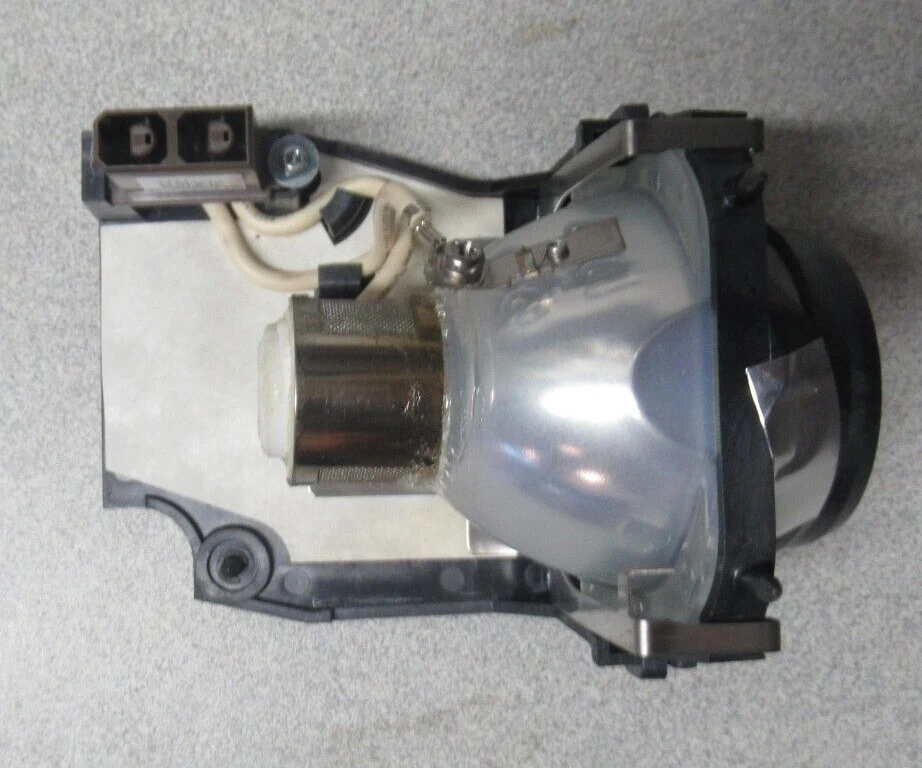 TOSHIBA TLPLMT5A MODULE DE LAMPE DE REMPLACEMENT POUR PROJECTEUR - Photo 4/4