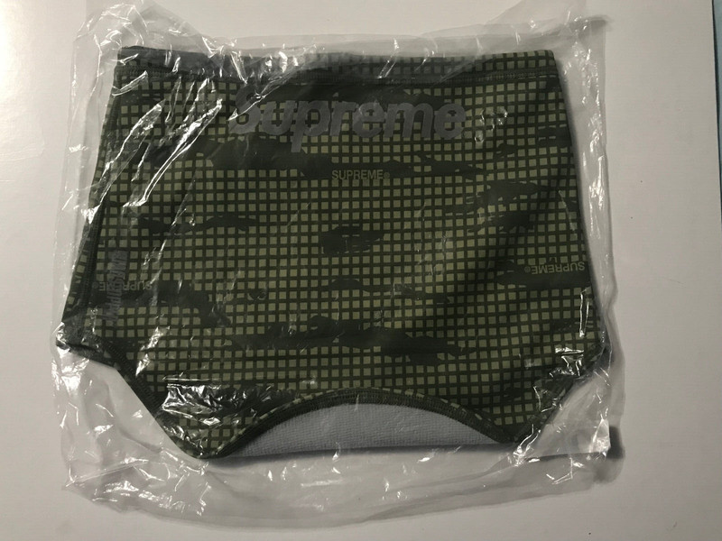 New Supreme WINDSTOPPER GORE-TEX Neck Gaiter OLIVE GRID CAMO Water resistant