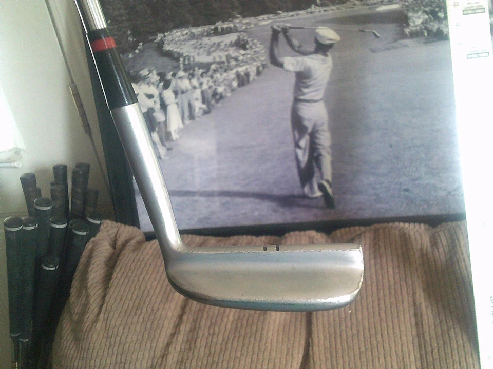 Vintage Macgregor Nicklaus VIP Putter.. Late 70's . Original Grip.. 35'' - Image 3 of 4