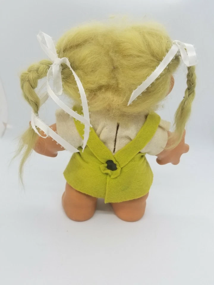 Banco Muñeca Troll Thomas Dam 8" Ropa Original Foto 3 de 4