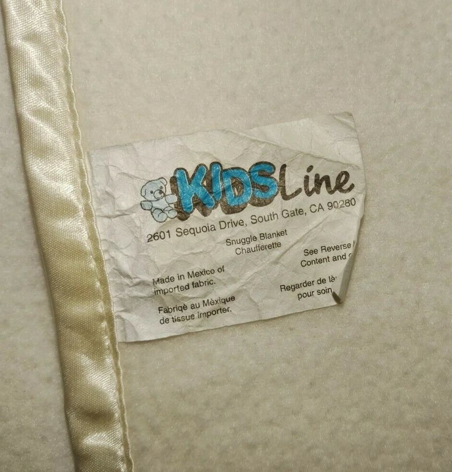 Manta de bebé polar beige crema oso de béisbol línea para niños borde satinado difícil de encontrar 32x42 Foto 3 de 3