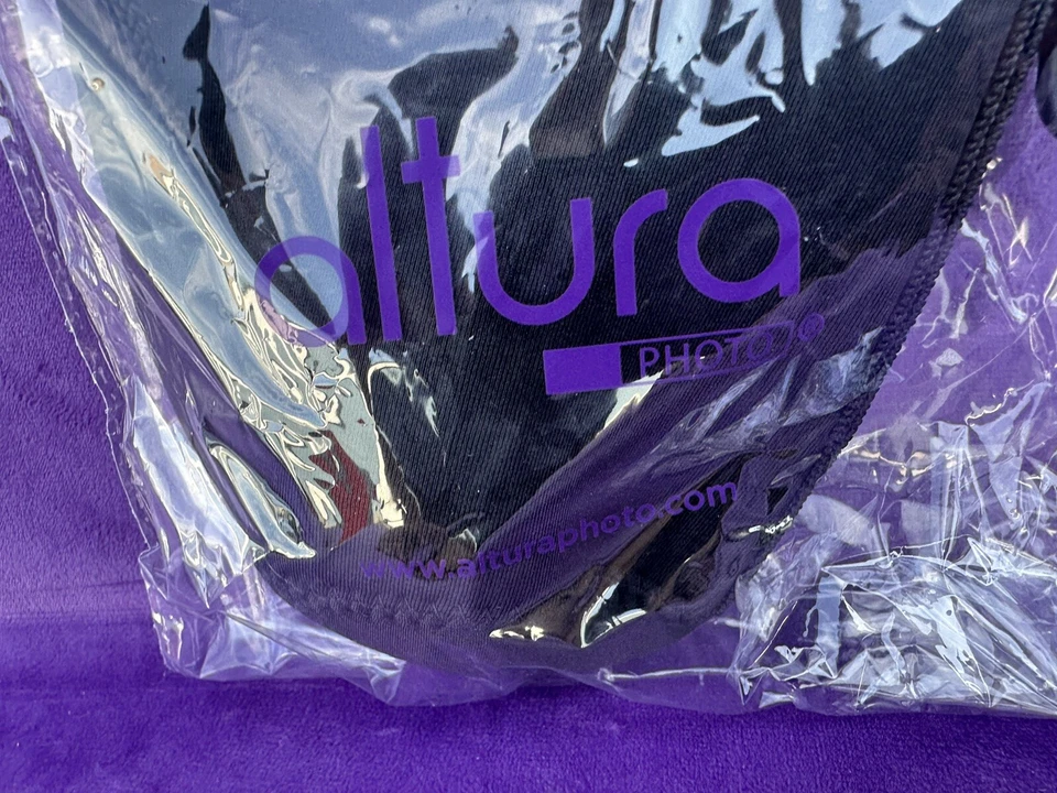 Altura Padded Large Black Camera Lens Case/Pouch W/Belt Loop Medium: 4" x 5.5" - Image 3 of 4