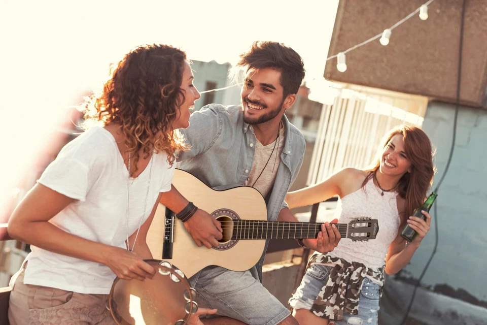 Guitare Classique 4/4 pour Enfant Debutant en Bois Tilleul Naturel 19 Frettes - Photo 2/4