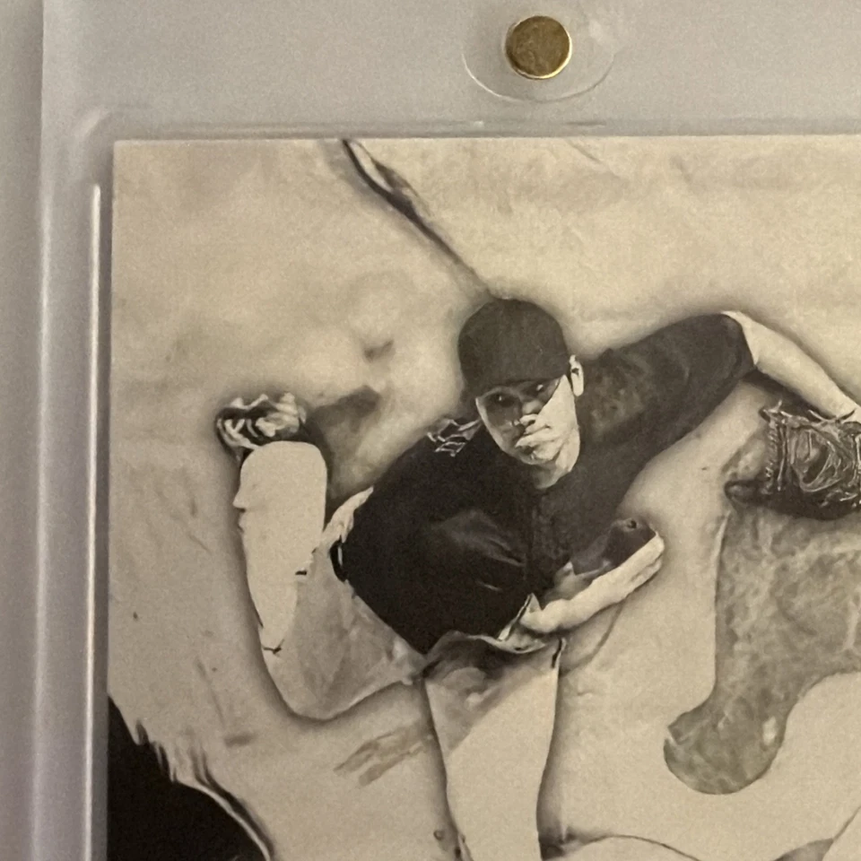 Panini Diamond Kings 2018 - Variação preto e branco Shohei Ohtani #73 (RC) - Imagem 2 de 4