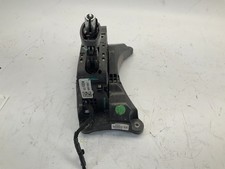 20-23 Chevrolet Trailblazer Ls 1.2 At Fwd Center Console At Floor Gear Shifter B 20-23 Chevrolet Trailblazer Ls 1.2 At Fwd Center Console At Floor Gear Shifter B