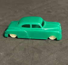 Plasticville O-O27 Car Auto V-6 V-10 Vehicles Green Automobile Excellent