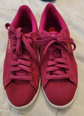 Women's Puma Astro Kick Sneakers - Size 7.5