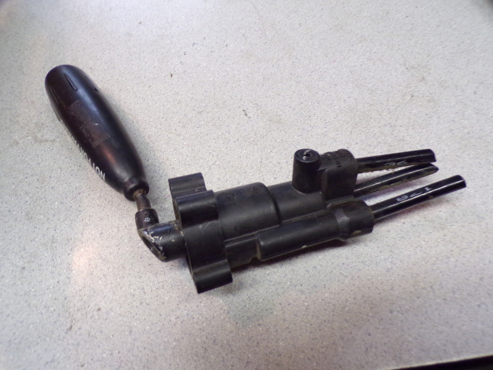 Bendix 5014708 Trailer Brake Valve 410023 *FREE SHIPPING* | eBay