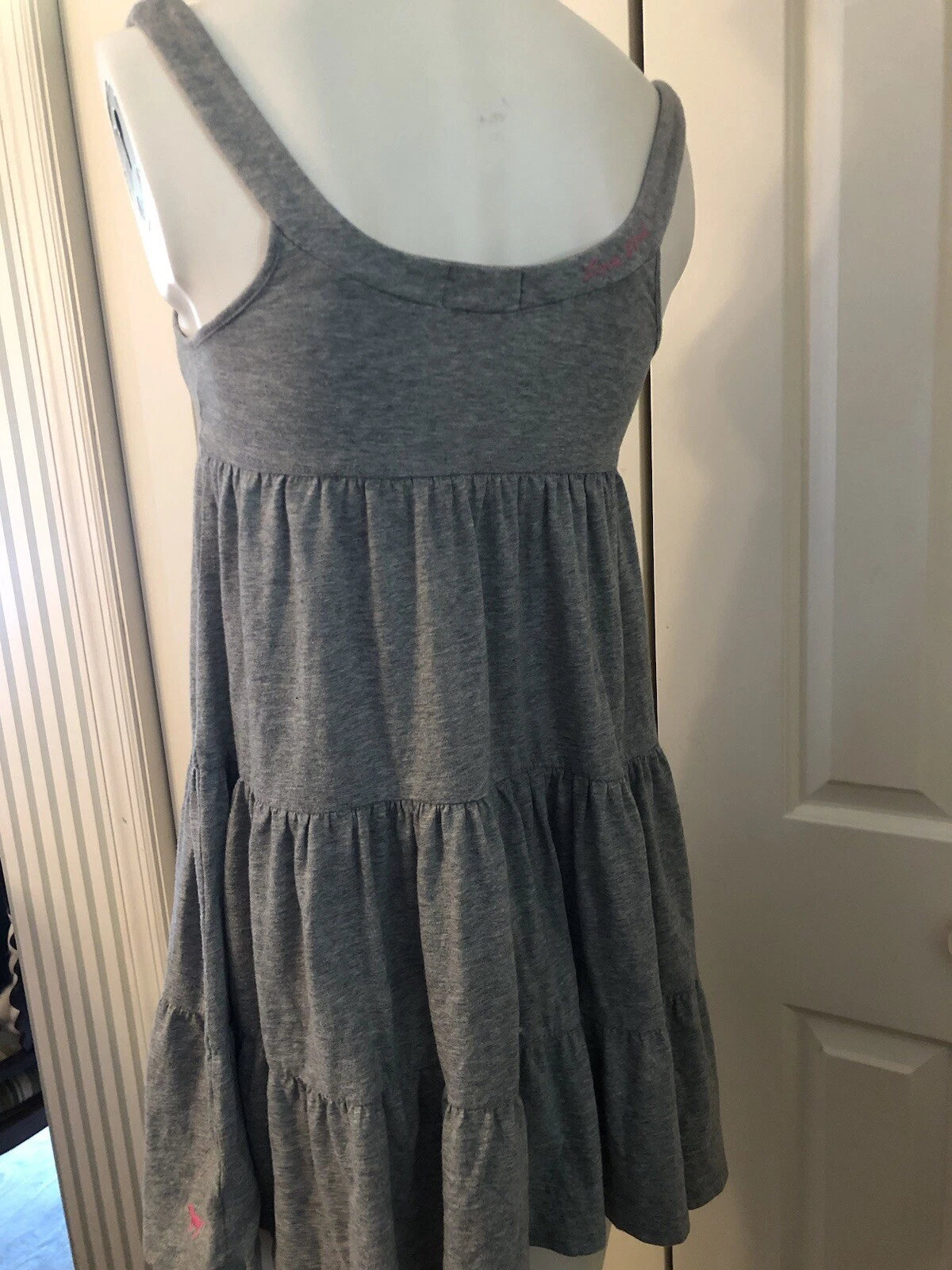 UNDERCOVER Mini abito Univ Of Pink Victoria Secret XS Babydall grigio casual in perfette condizioni