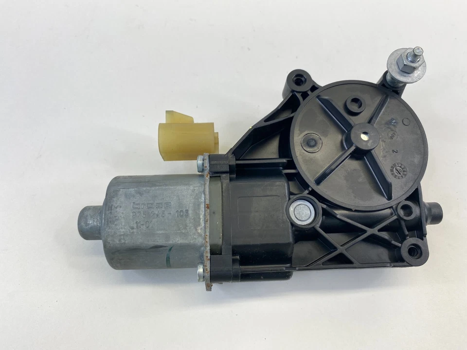 2009-2017 Chevrolet Traverse Rear Right Side Door Window Motor 0130822364 OEM — 第 3/4 张图片