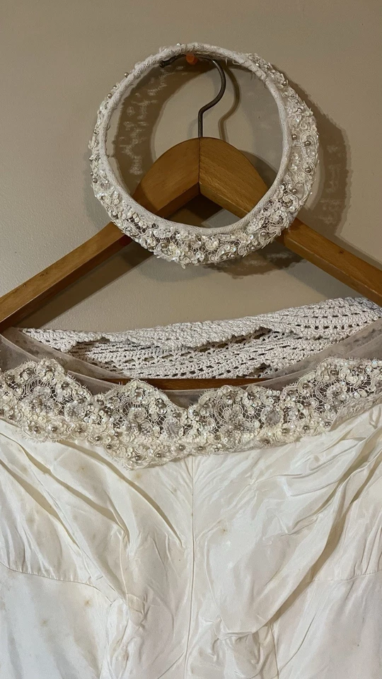 Antiguo vestido de novia de tafetán West Point años 20 perlas de imitación corsé enagua Foto 3 de 4