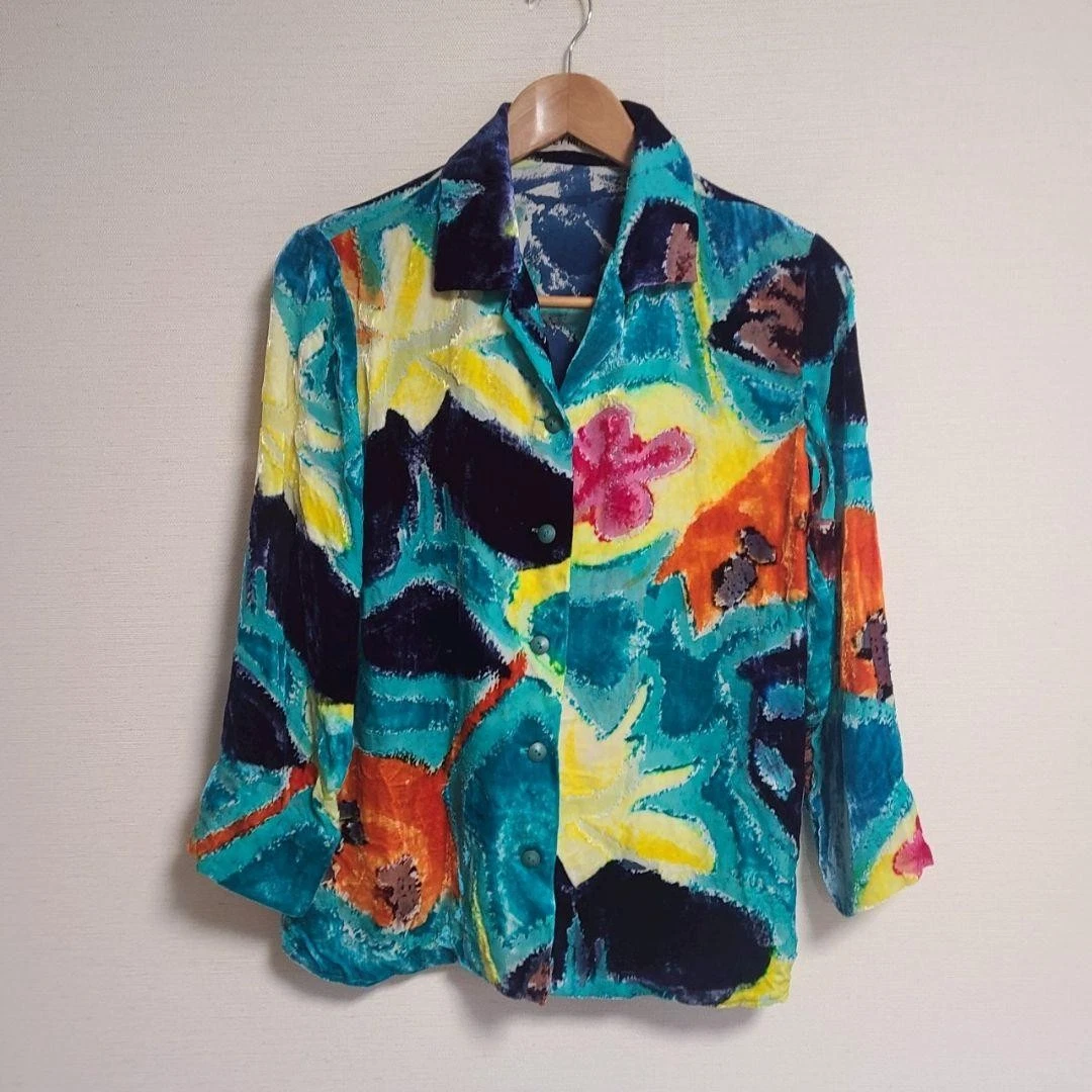 の*か様 ISSEY MIYAKE フローラルプリント トップス 2 の*か様 ISSEY MIYAKE フローラルプリント トップス 2 ISSEY MIYAKE
