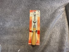 Vintage Susan Bates Straight Latch Hook with Wood Handle, 6.25   Handle
