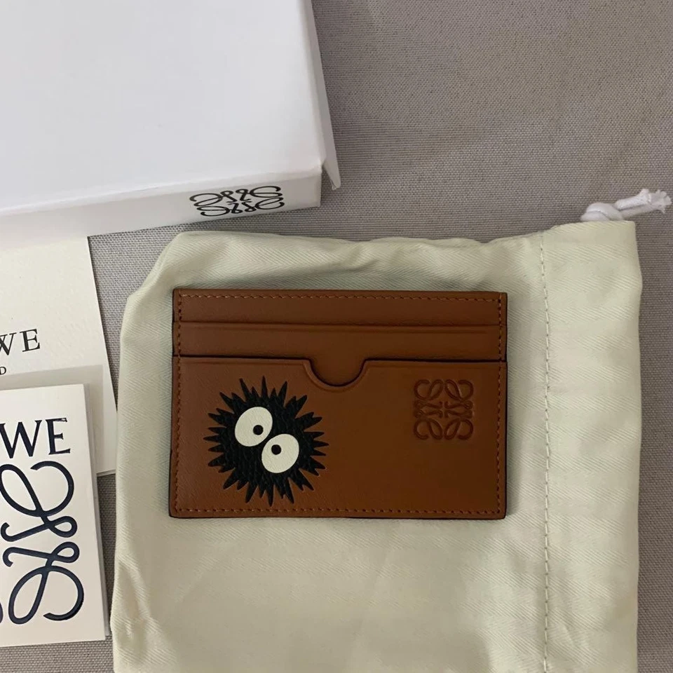 COMO NUEVO Estuche para Tarjetas Loewe Studio Ghibli My Neighbor Totoro Marrón Negro Azul Foto 4 de 4