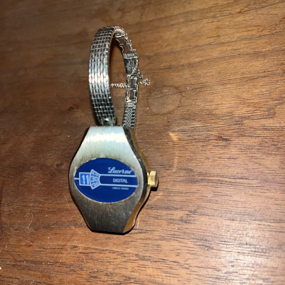 Винтажные швейцарские наручные цифровые часы Lucerne с ручным заводом винтажные наручные часы - Изображение 2 из 4
