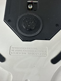 SEGA Dreamcast Home Console - White Console Only HKT-3020 Turns On READ