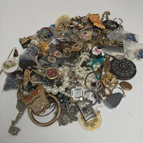 Huge Lot of Vintage to Modern Costume Jewelry Keychains etc. Mixed 4 Lb 8 oz
