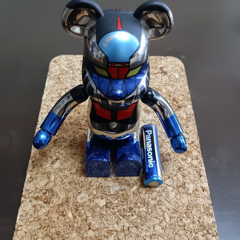 Juguete Medicom BEARBRICK Chogokin Mazinger Z Versión Metal Edición Limitada Foto 3 de 4