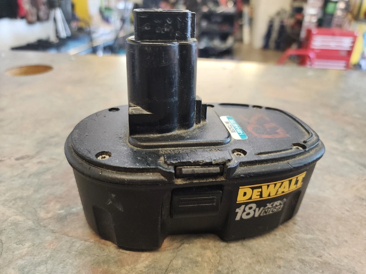 Dewalt 18v xr+ nicd battery deals