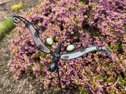 GARDEN DRAGONFLY FLOWER POT STAKE decking patio lawn border (LH0320AB-1) - 第 1/3 張圖片